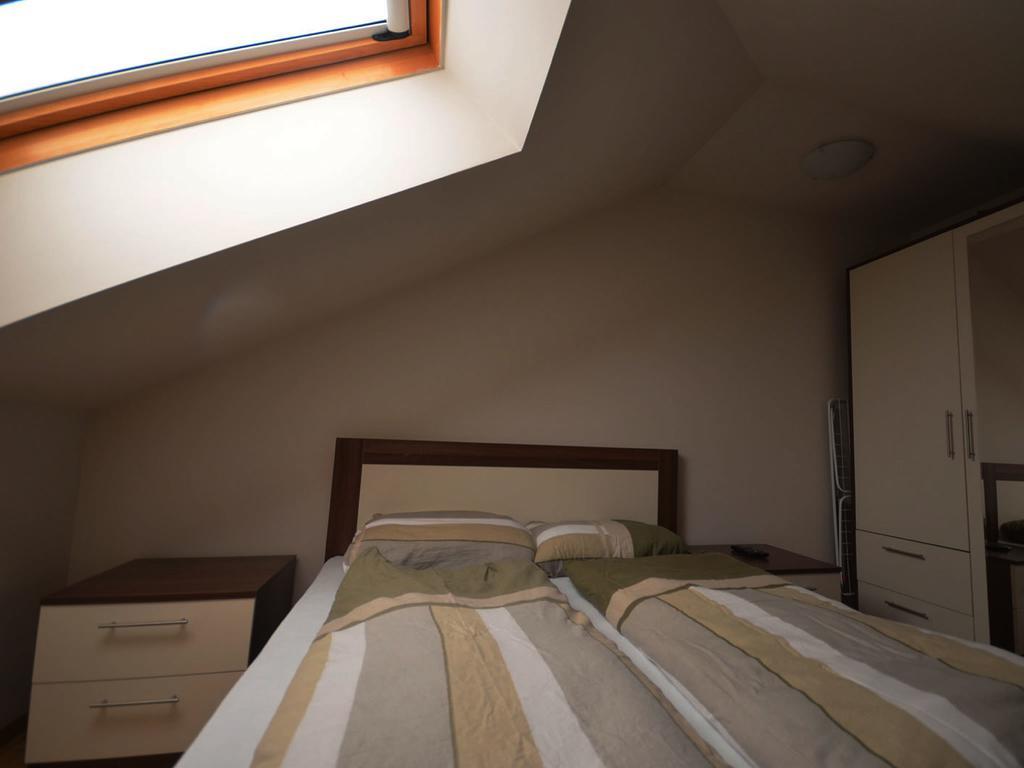 Apartmani Md ซลาตีบอร์ ภายนอก รูปภาพ