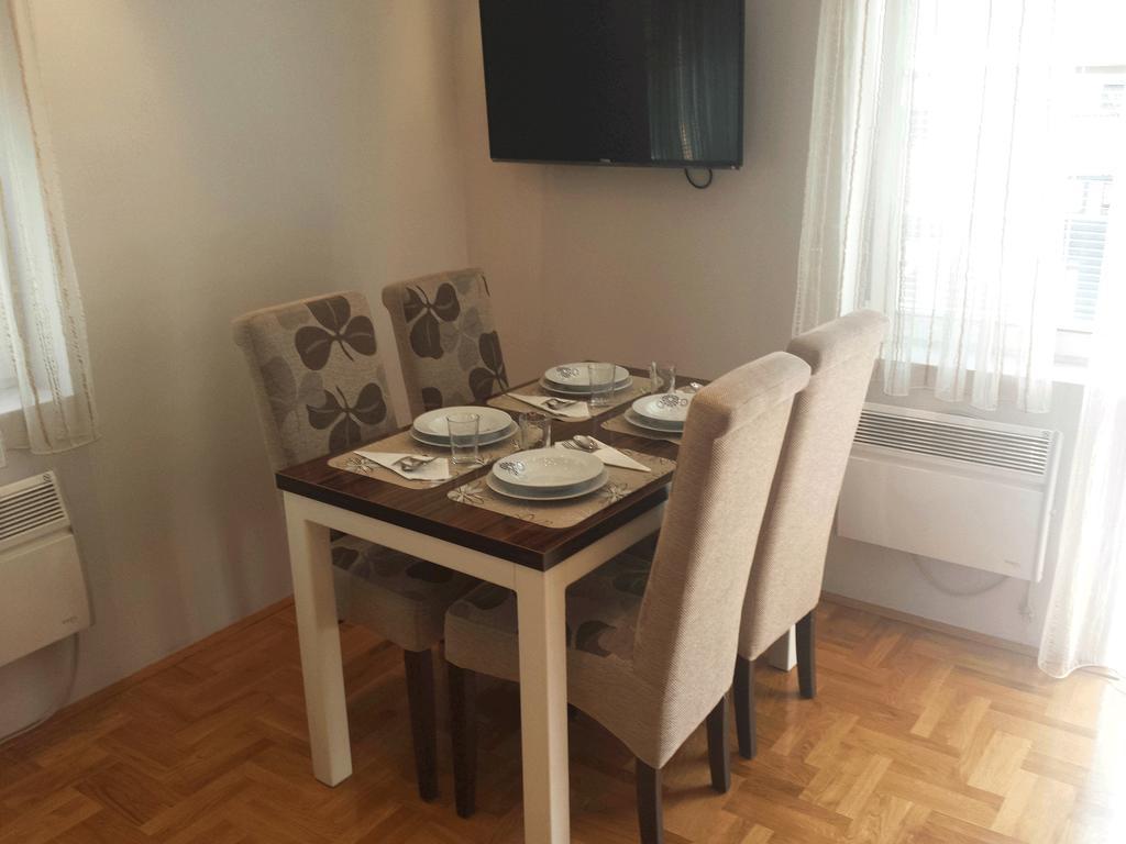 Apartmani Md ซลาตีบอร์ ภายนอก รูปภาพ