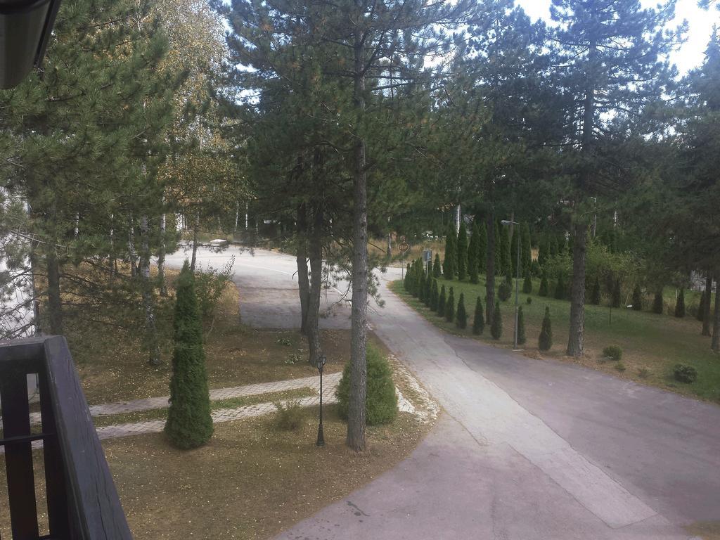 Apartmani Md ซลาตีบอร์ ภายนอก รูปภาพ